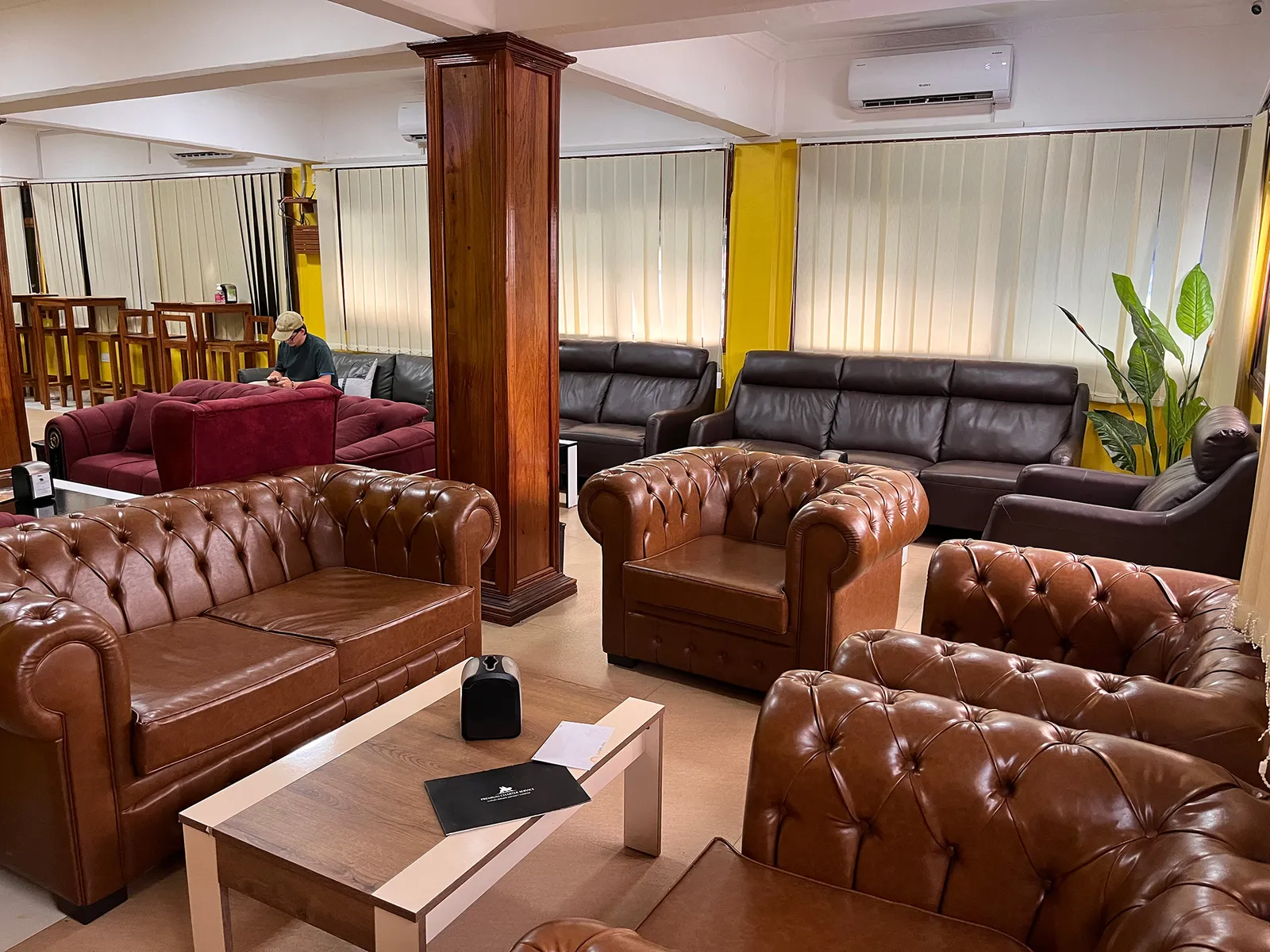 The Premium Lounge, Международный аэропорт Абейд Амани Каруме: фото 1 из 3