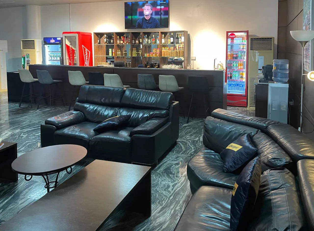 Asaba VIP Lounge, Асаба: фото 1 из 2