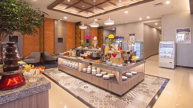 Blue Sky Premier Lounge, Нгурах-Рай: фото 1 из 3
