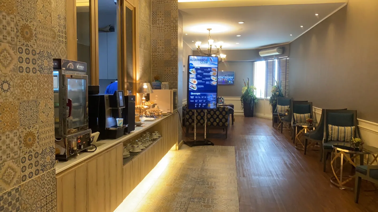 Blue Ribbon Lounge (Внутренний), Чиангмай: фото 2 из 3