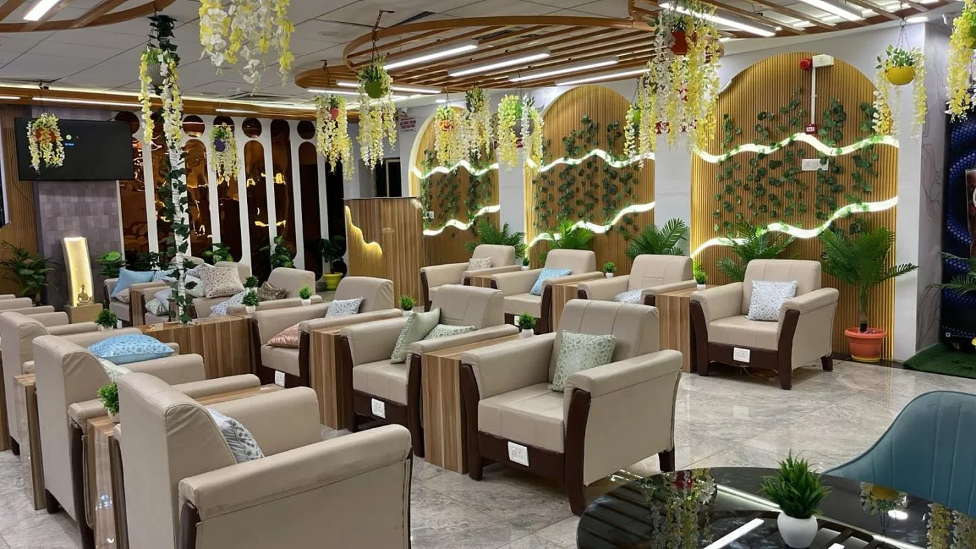 Elevate The Lounge Experience, Деогхар: фото 3 из 3