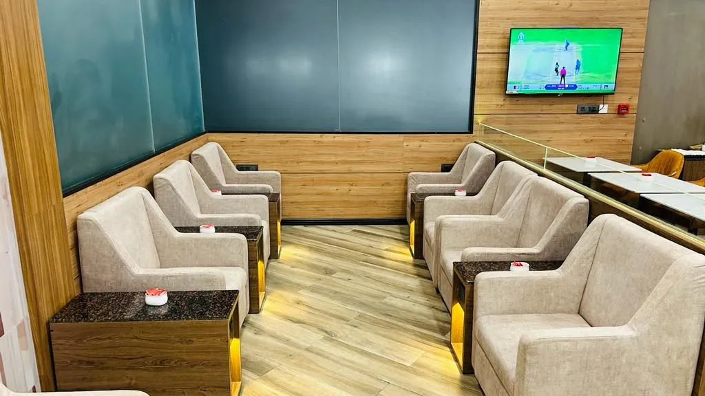 The Airr Lounge And Bar, Аэропорт имени Бхимрао Рамджи Амбедкара: фото 2 из 3