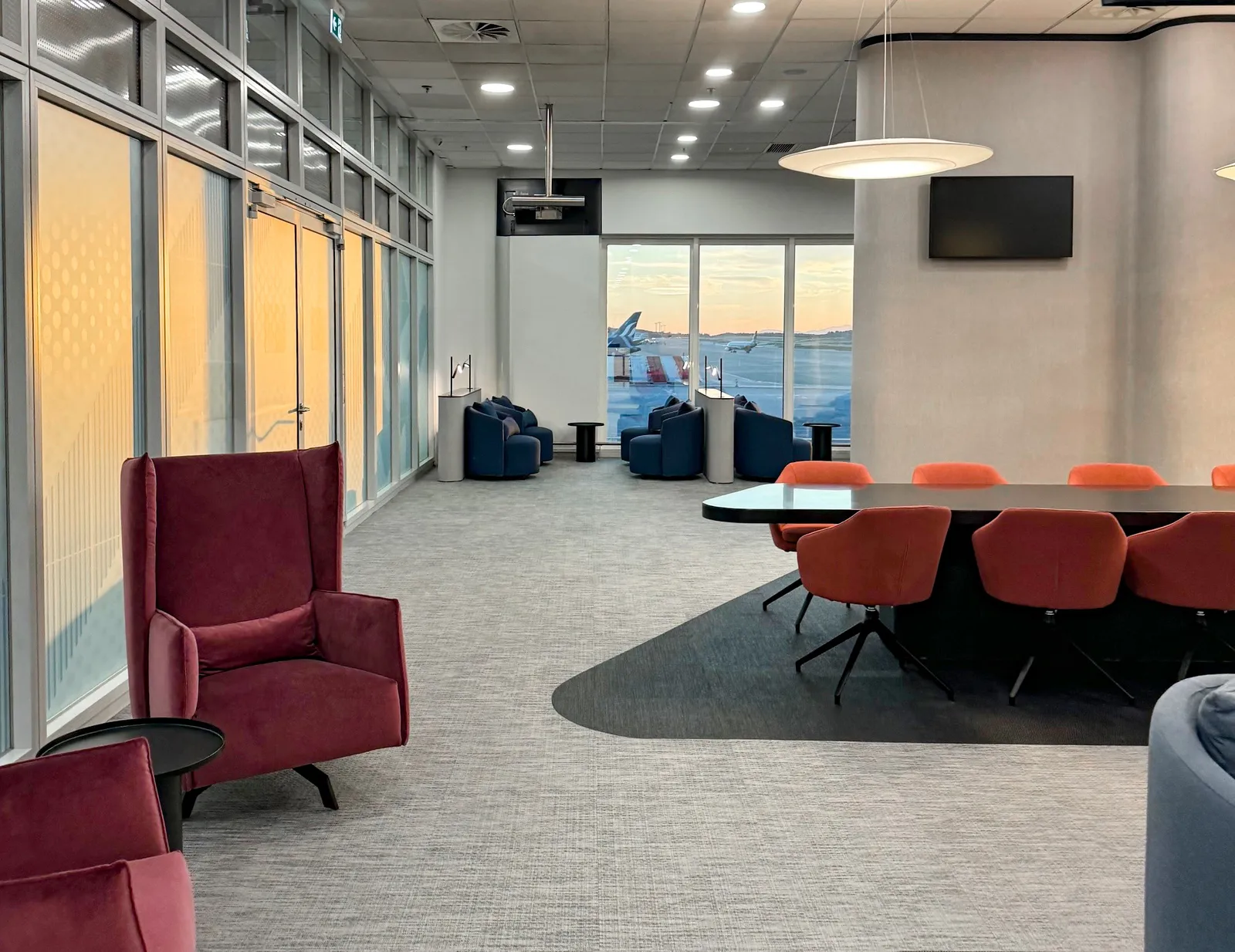 CIP Lounge (Satellite Terminal), Элефтериос Венизелос: фото 1 из 3