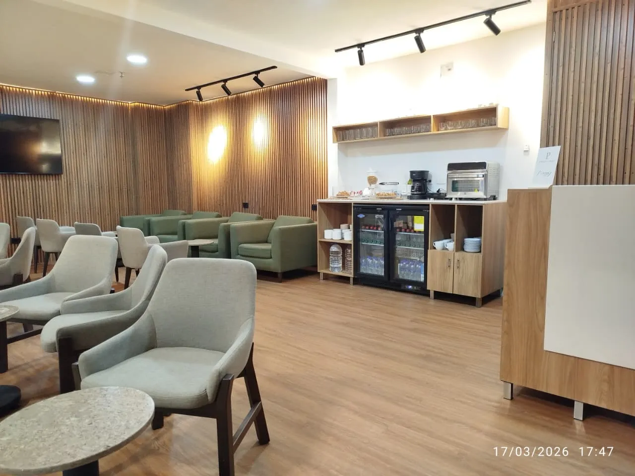 Sala VIP Lounge Leticia, Генерал А. В. Кобо: фото 2 из 2
