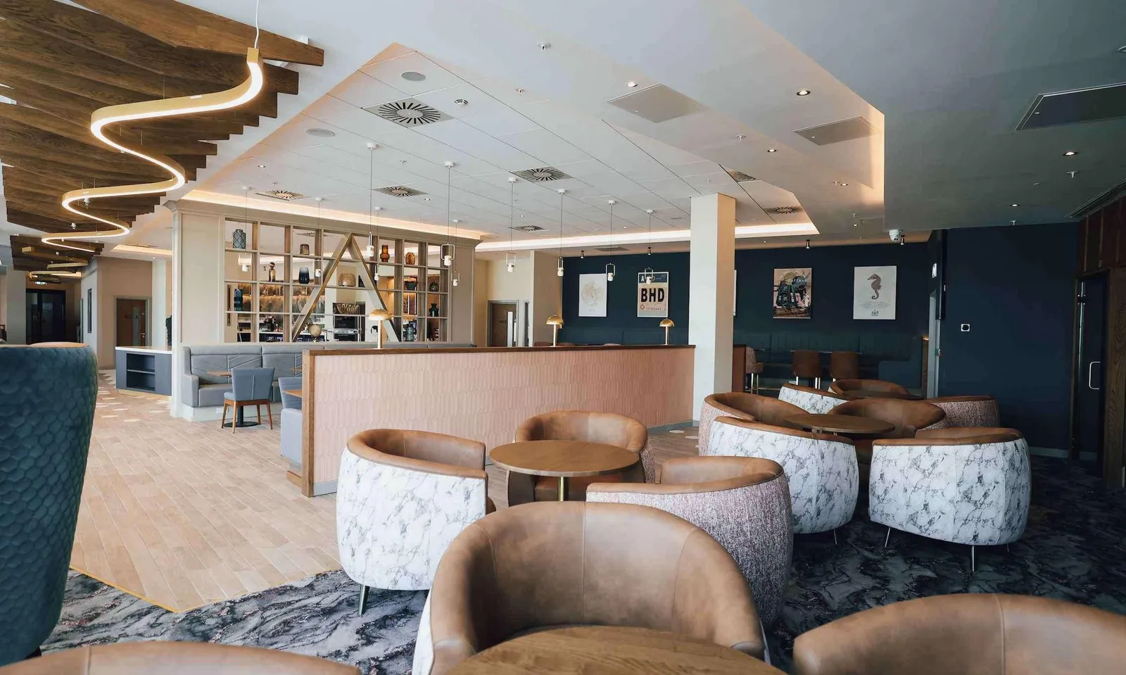 Aspire Lounge, Джордж Бест: фото 1 из 3
