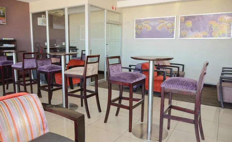 Bidvest Premier Lounge, Джордж: фото 3 из 3