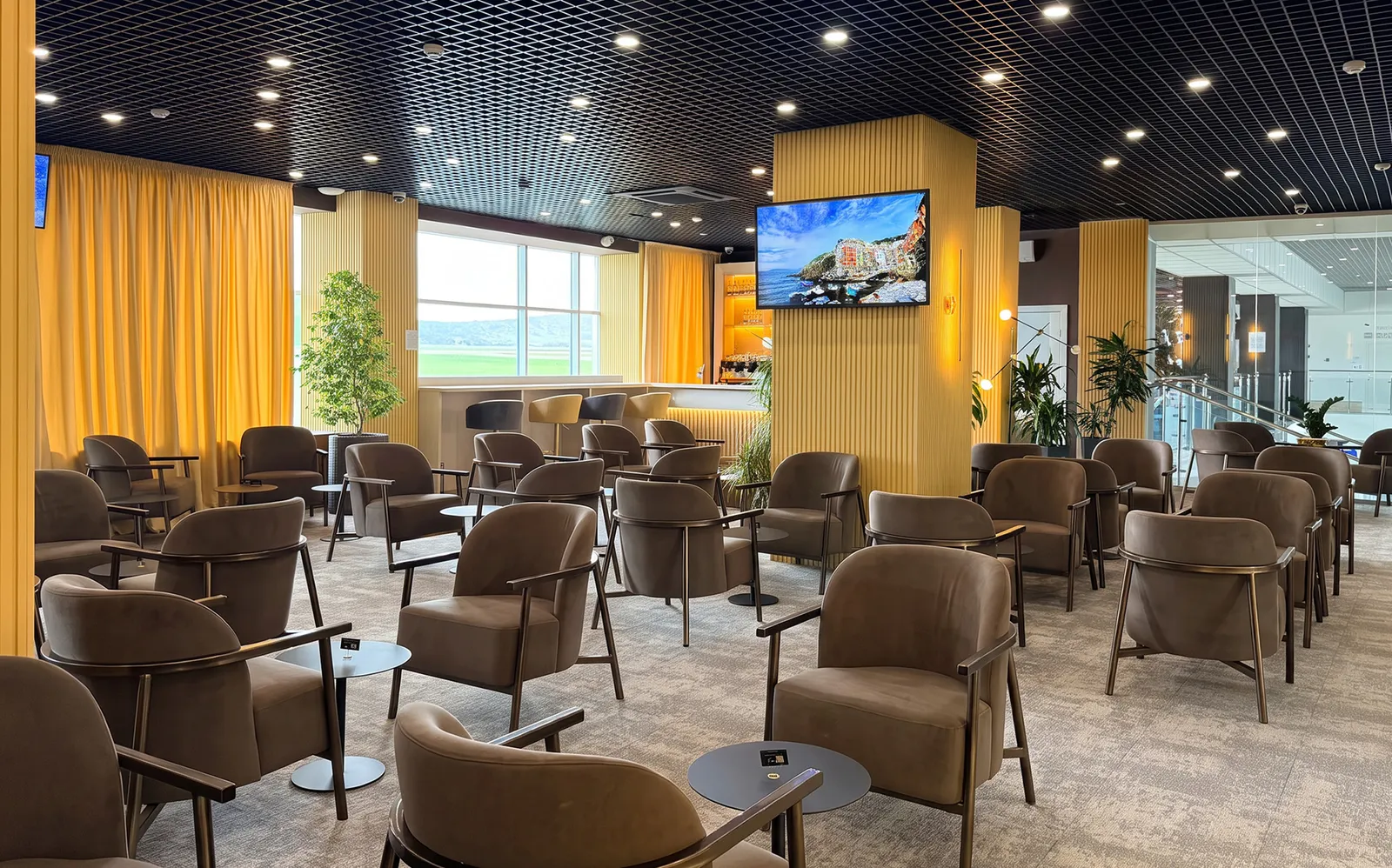 AURA Lounge, Горно-Алтайск: фото 3 из 4