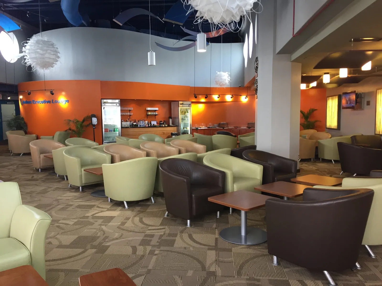 Airlines Executive Lounge, Грантли Адамс: фото 1 из 3