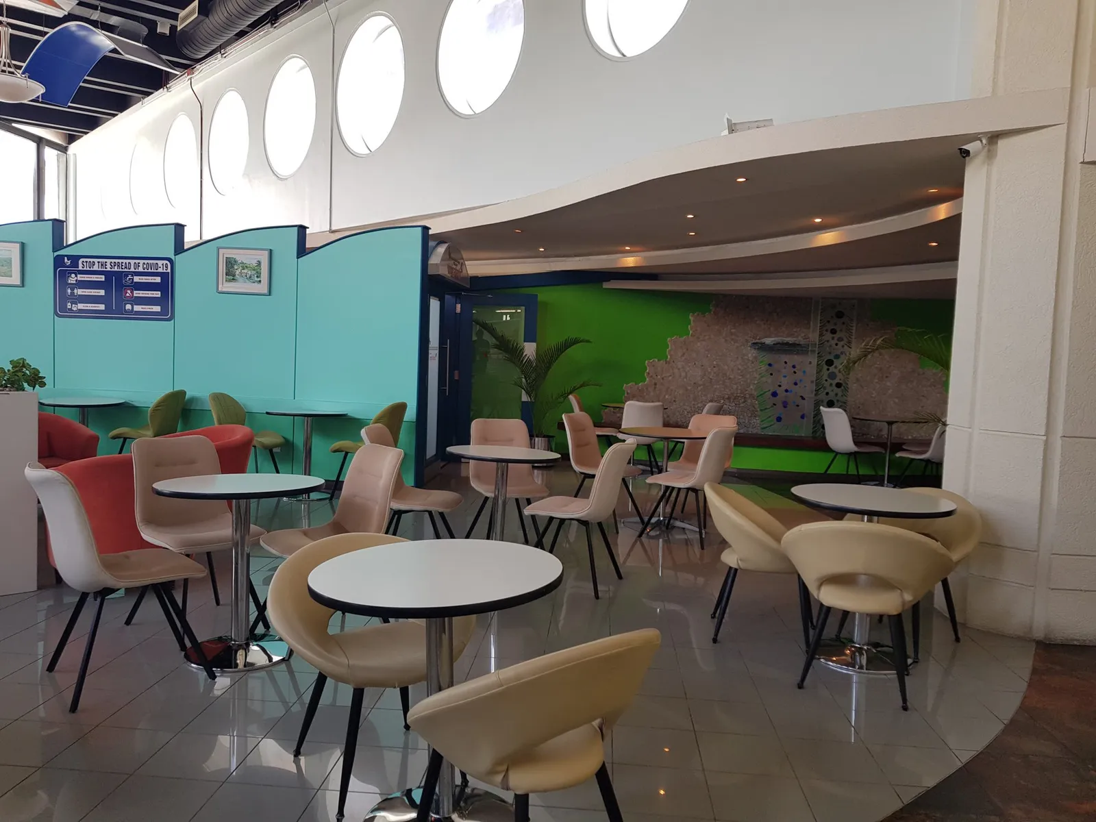 Airlines Executive Lounge, Грантли Адамс: фото 3 из 3