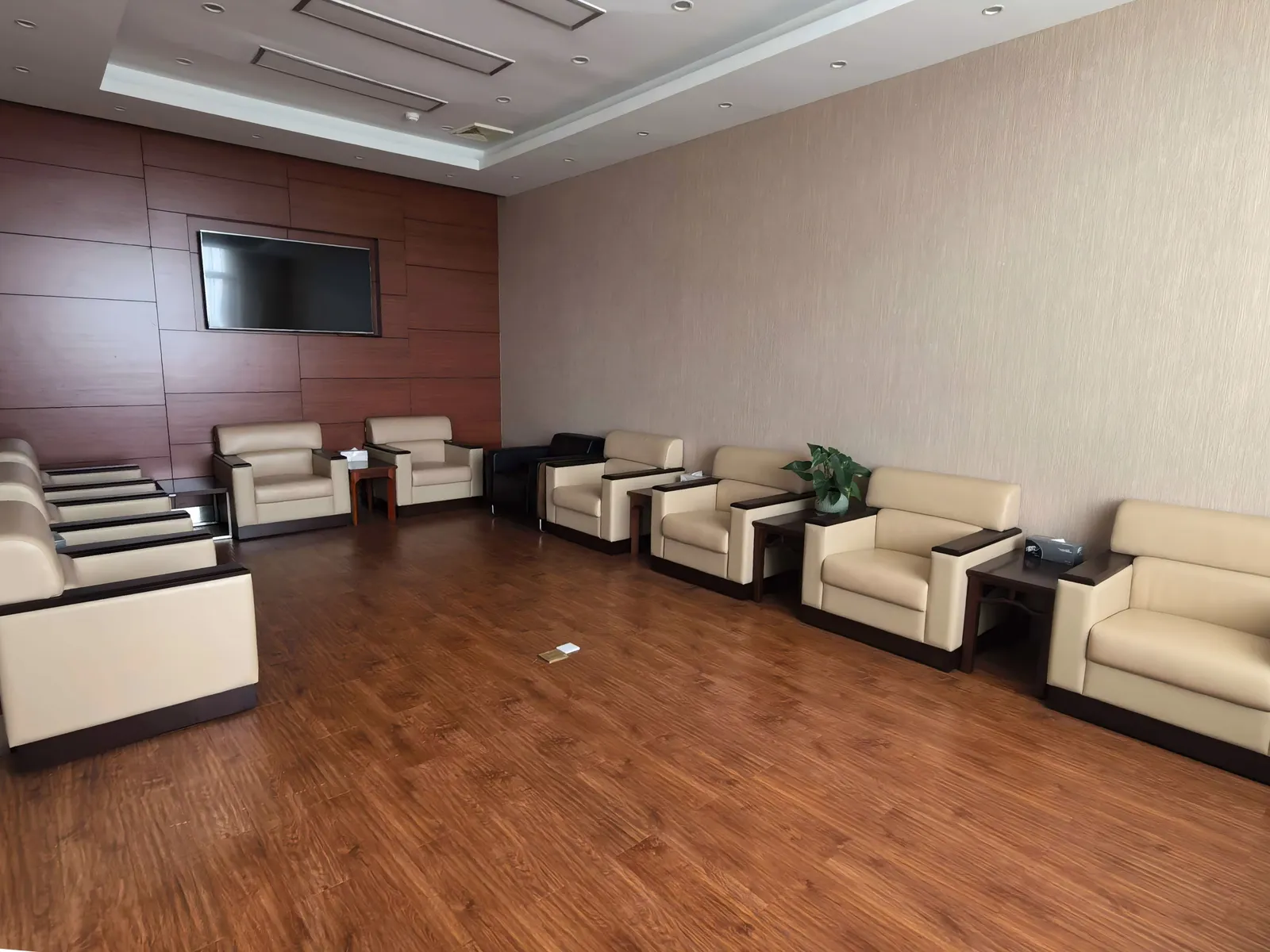 Airlines Lounge 3, 4, Паньлун: фото 1 из 3