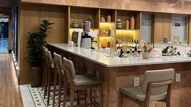 W Lounge Recife Sao Joao, Аэропорт Ресифи Гуарарапис имени Жилберту Фрейре: фото 3 из 3