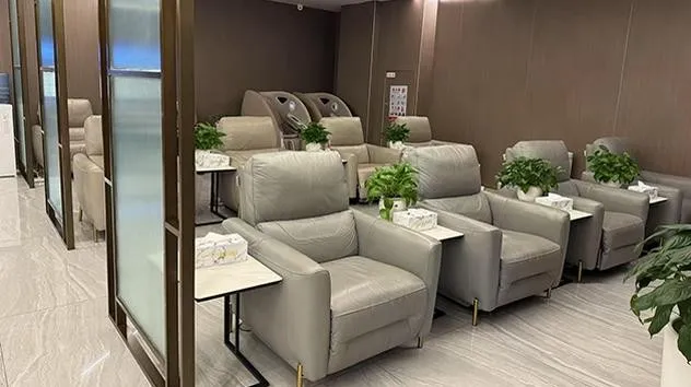 China Southern First Business Class Lounge, Гуйян Лундунбао: фото 1 из 3