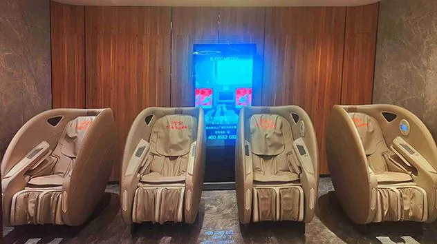 China Southern First/Business Class Gold/Silver/Elite Plus Lounge, Хайкоу Мэйлань: фото 2 из 3