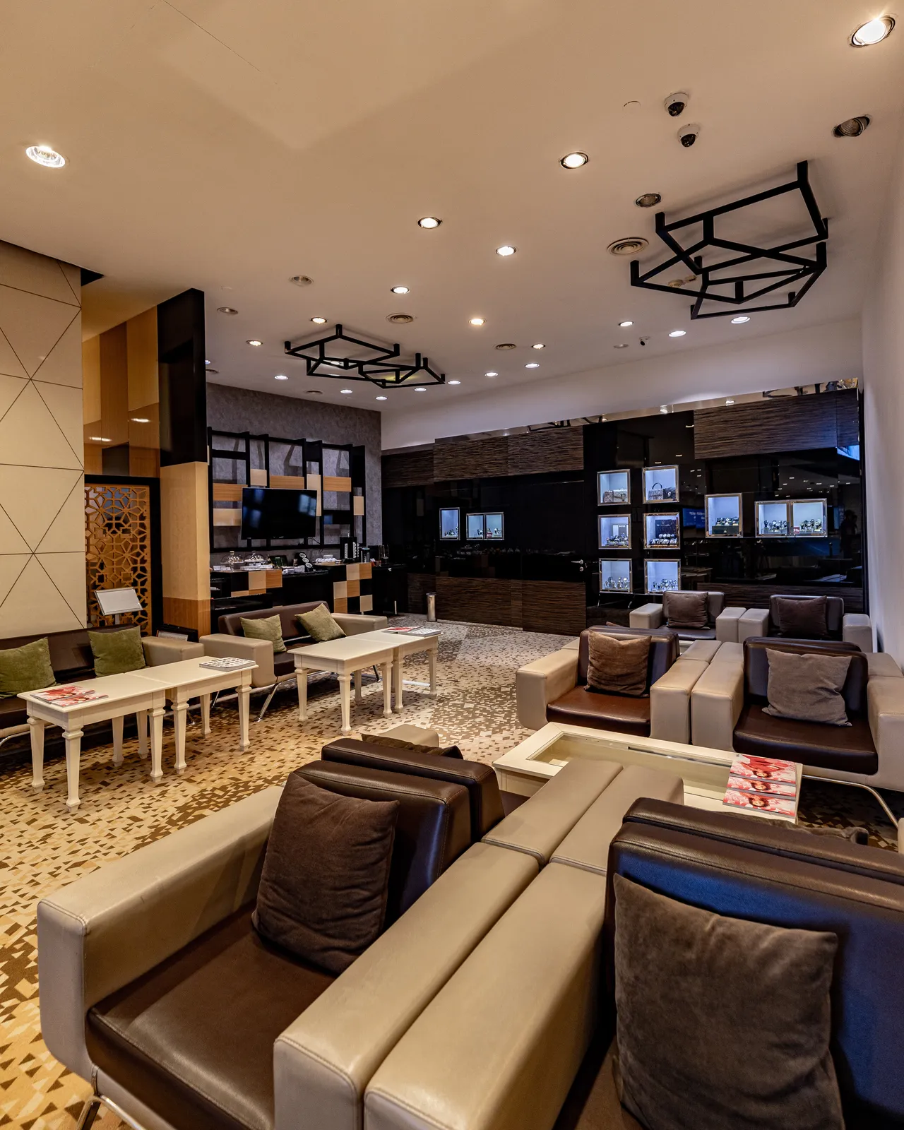 Baku Club, Гейдар Алиев: фото 3 из 4