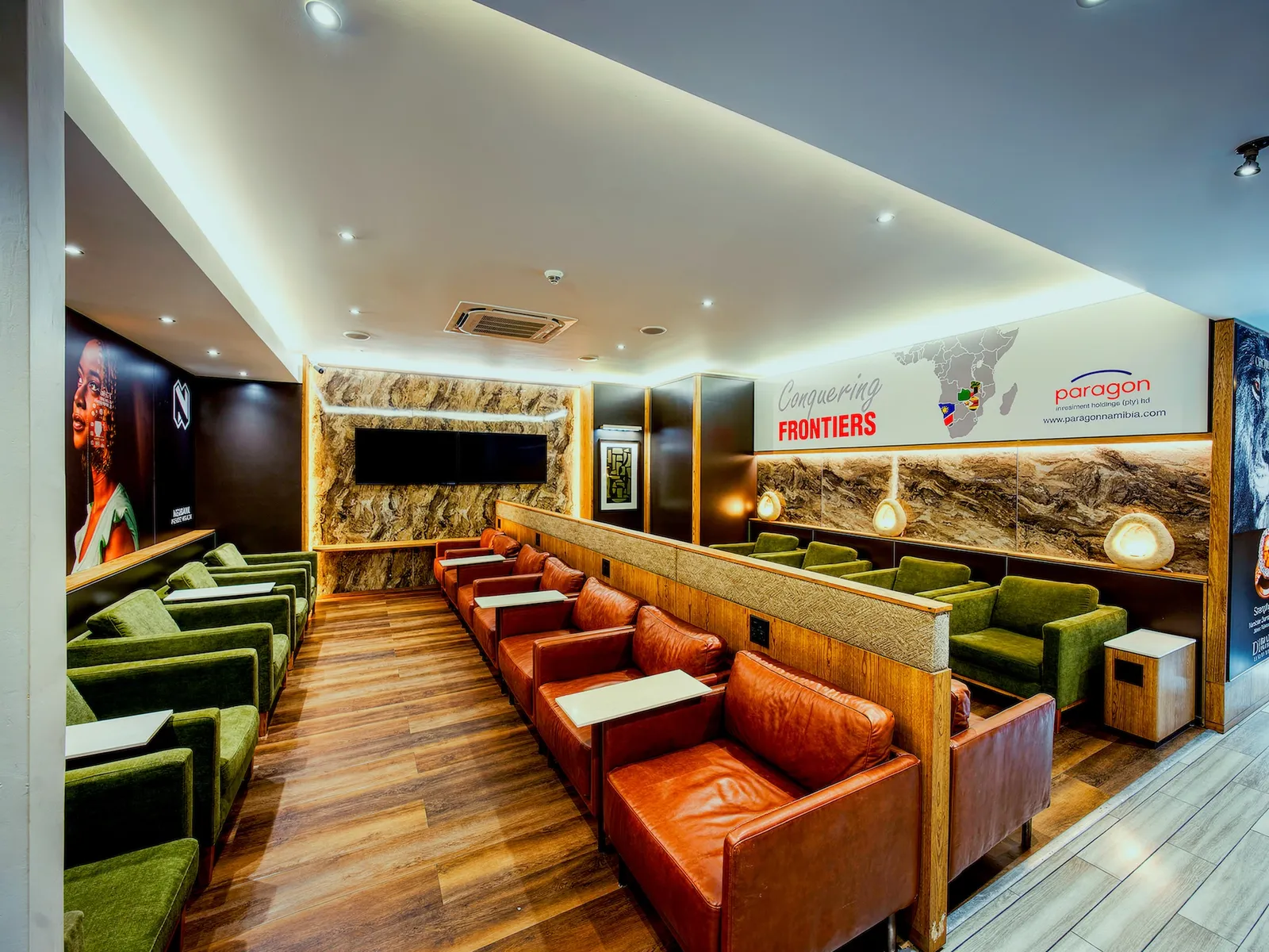 Paragon Premium Lounge, Виндхук Хосей Кутако: фото 1 из 3
