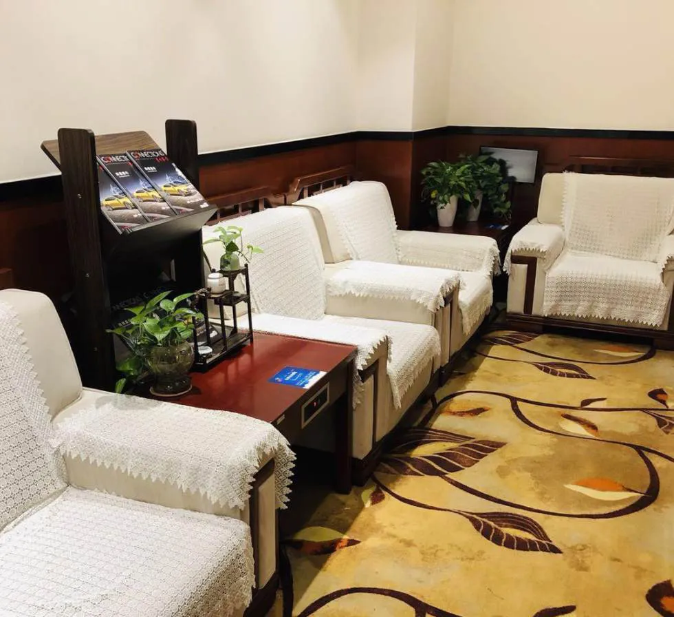 China Eastern Lounge, Цзинань Яоцян: фото 1 из 3
