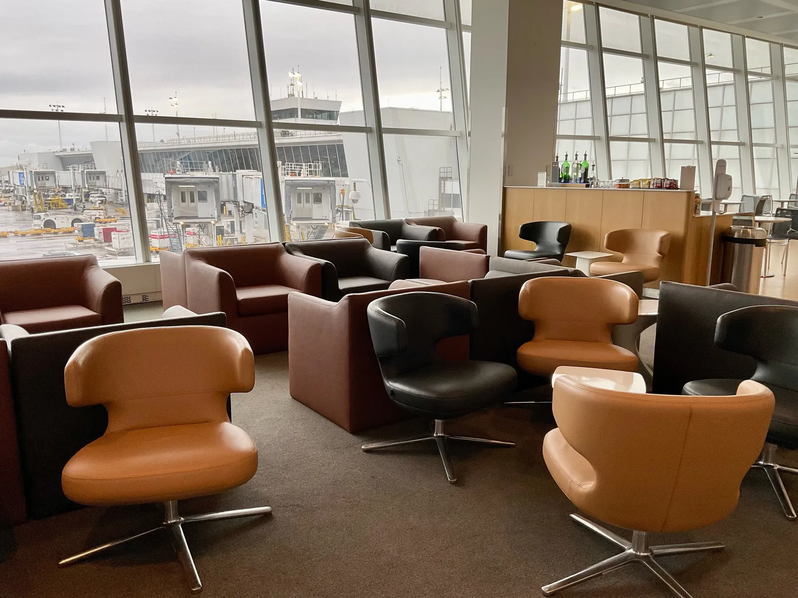 Lufthansa Business Lounge, Аэропорт имени Джона Кеннеди: фото 2 из 2