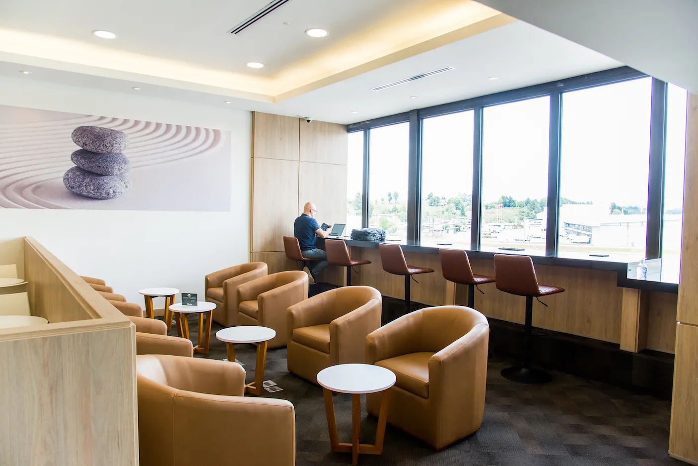 Harmony Lounge, Аэропорт имени Хосе Мария Кордовы: фото 1 из 3