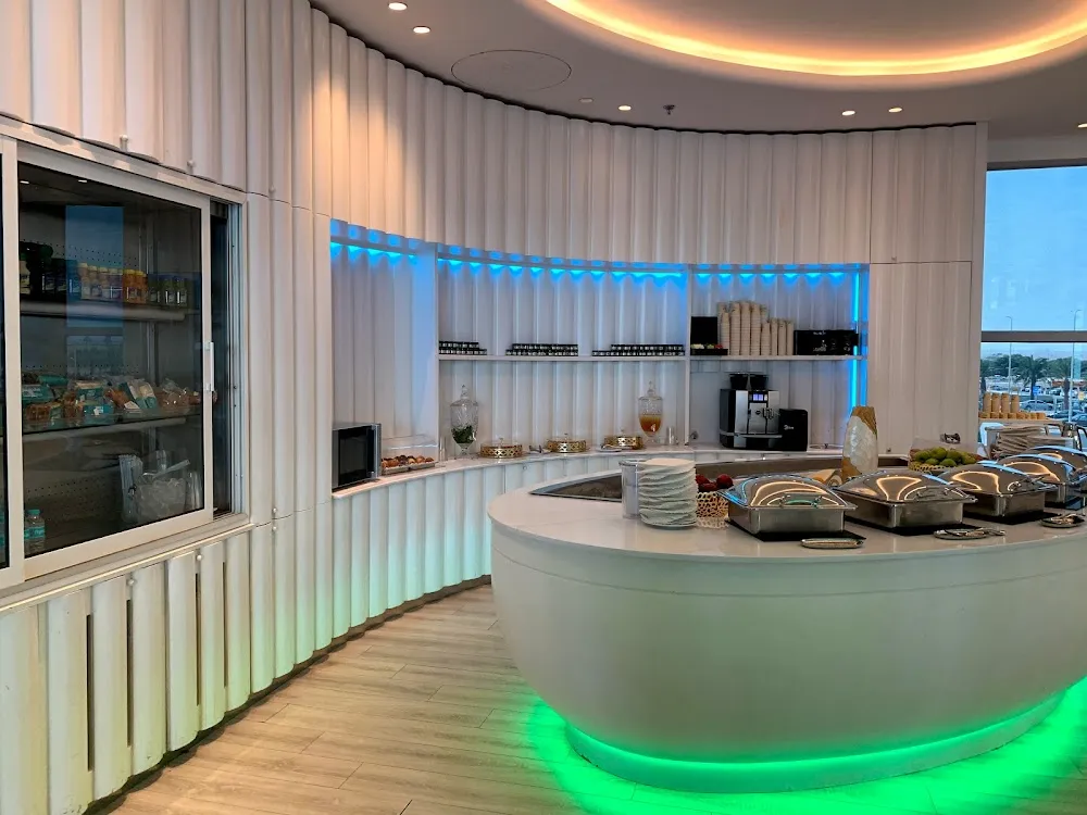 Nasmiles Lounge, Аэропорт имени Короля Халида: фото 1 из 3