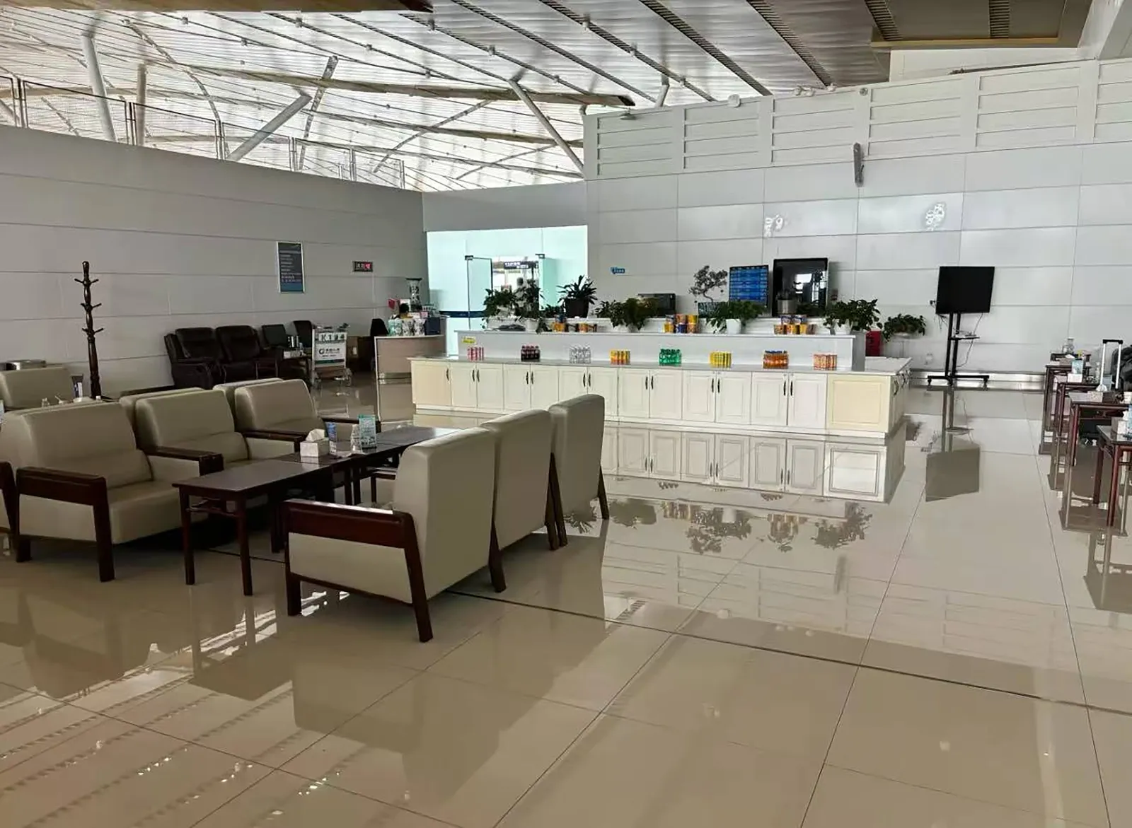 First & Business Class Lounge, Корла: фото 1 из 1