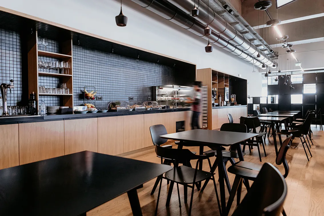 Business Lounge, Аэропорт имени Йоже Пучника: фото 1 из 2
