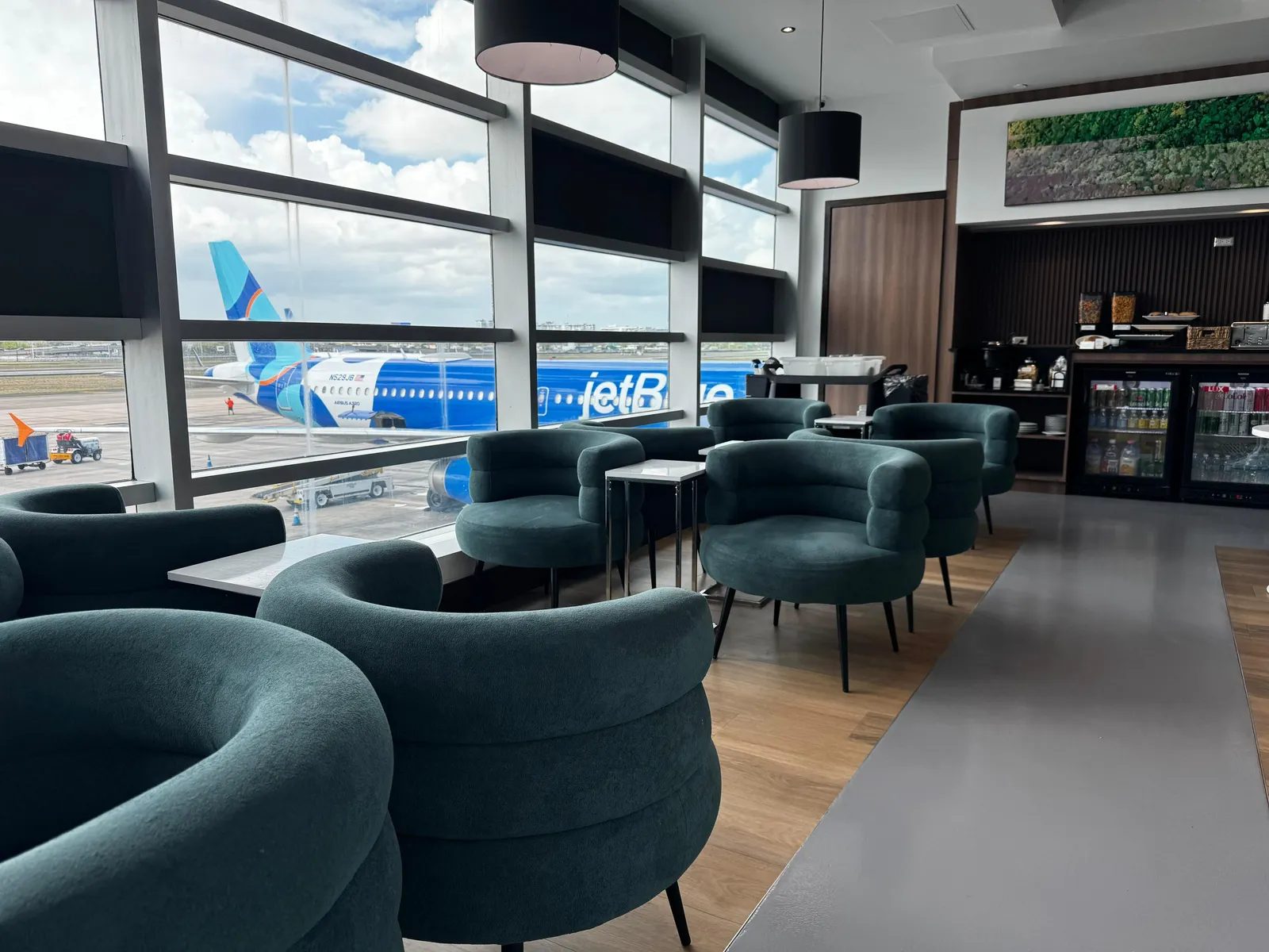 The Lounge San Juan в терминале A, Луис Мунос Марин: фото 1 из 3