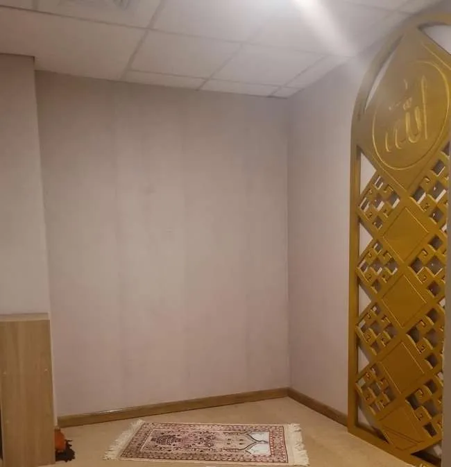 Concordia Lounge, Сэм Ратуланги: фото 2 из 3