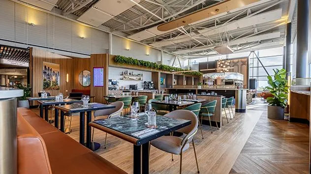 Aspire Lounge, Пьер Эллиот Трюдо: фото 2 из 3