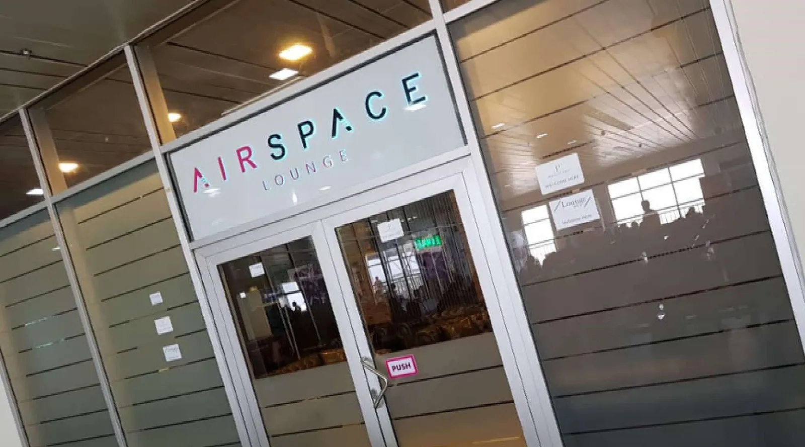 Airspace Lounge, Ннамди Азикиве: фото 2 из 3