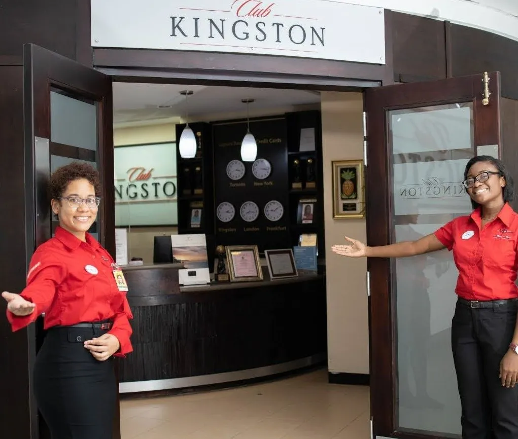 Club Kingston (Arrival), Аэропорт имени Нормана Мэнли: фото 1 из 3