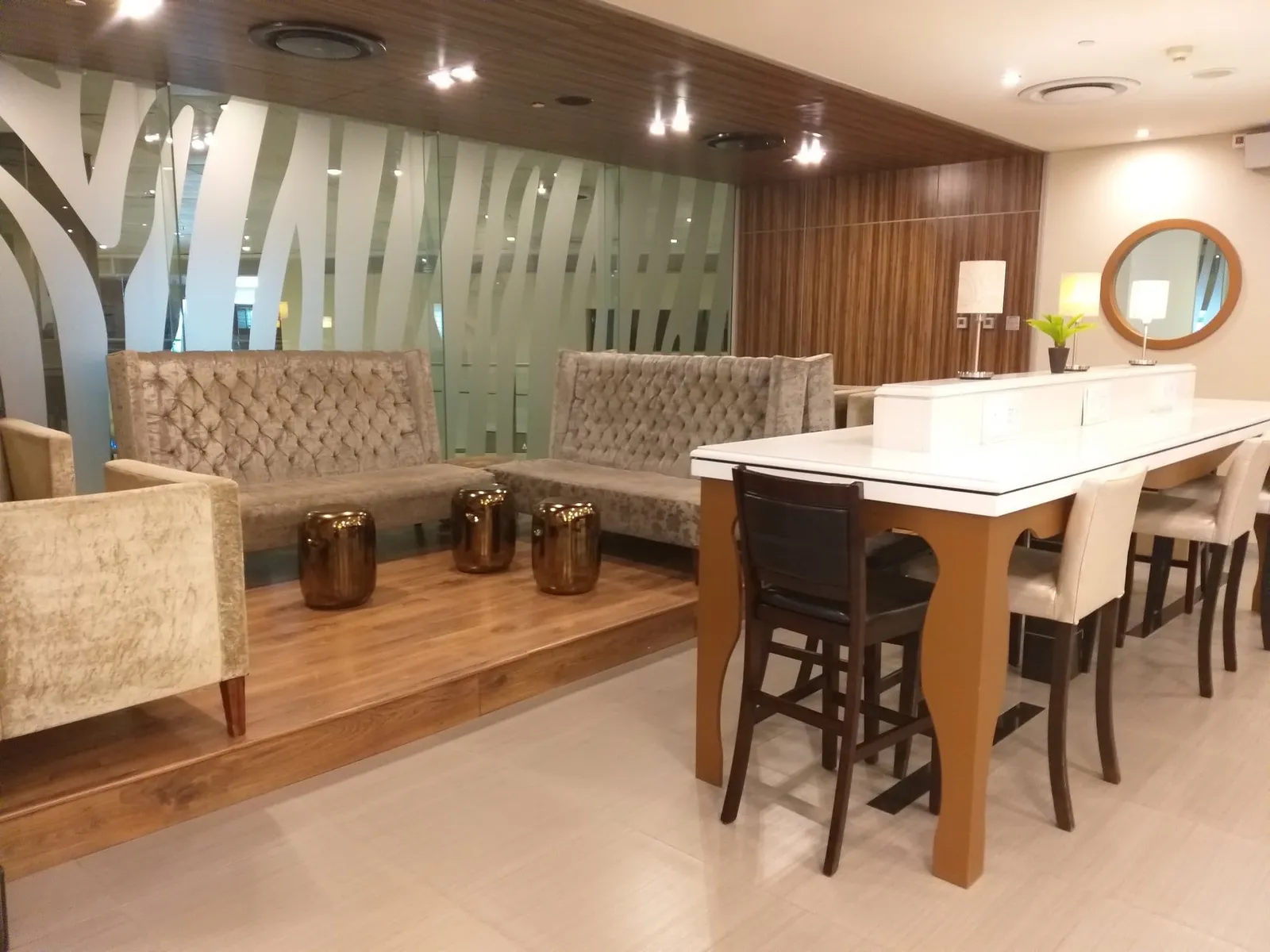 Mashonzha Lounge, О. Р. Тамбо: фото 1 из 3