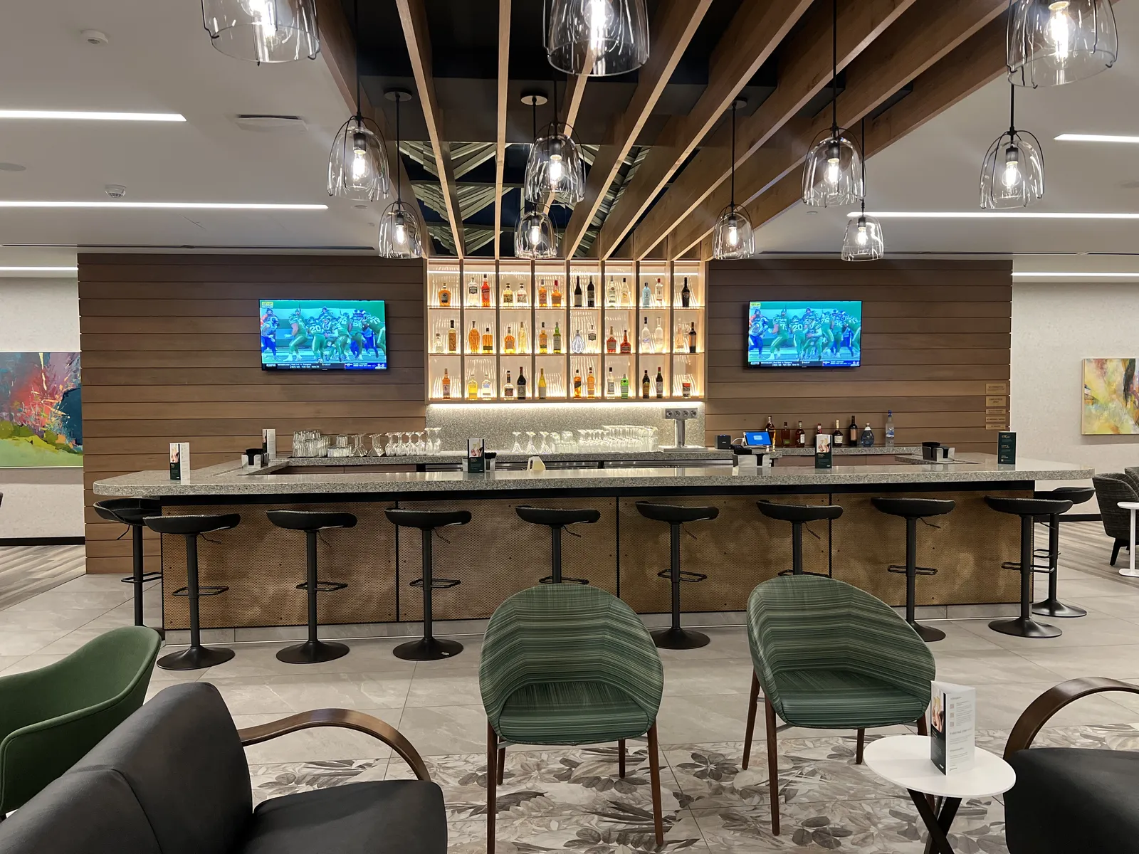 Escape Lounge, Портленд: фото 2 из 3