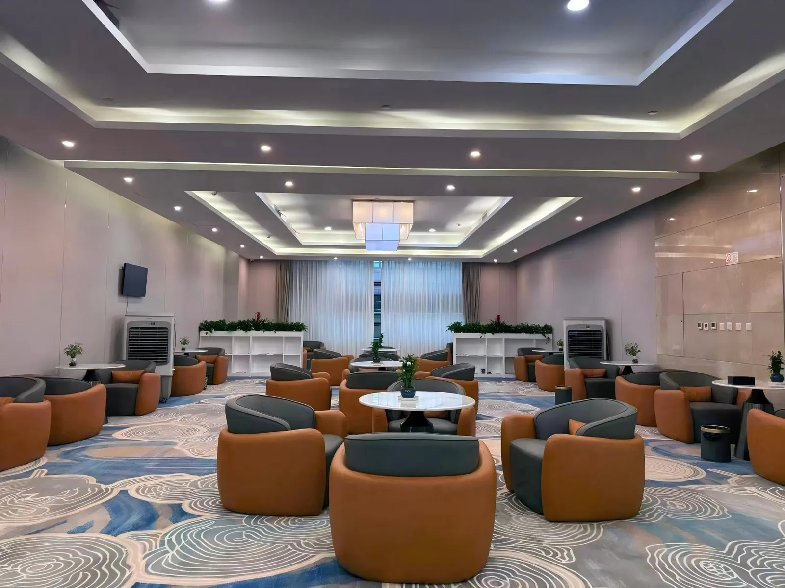 First & Business VIP Lounge, Шиянь Уданшань: фото 1 из 3