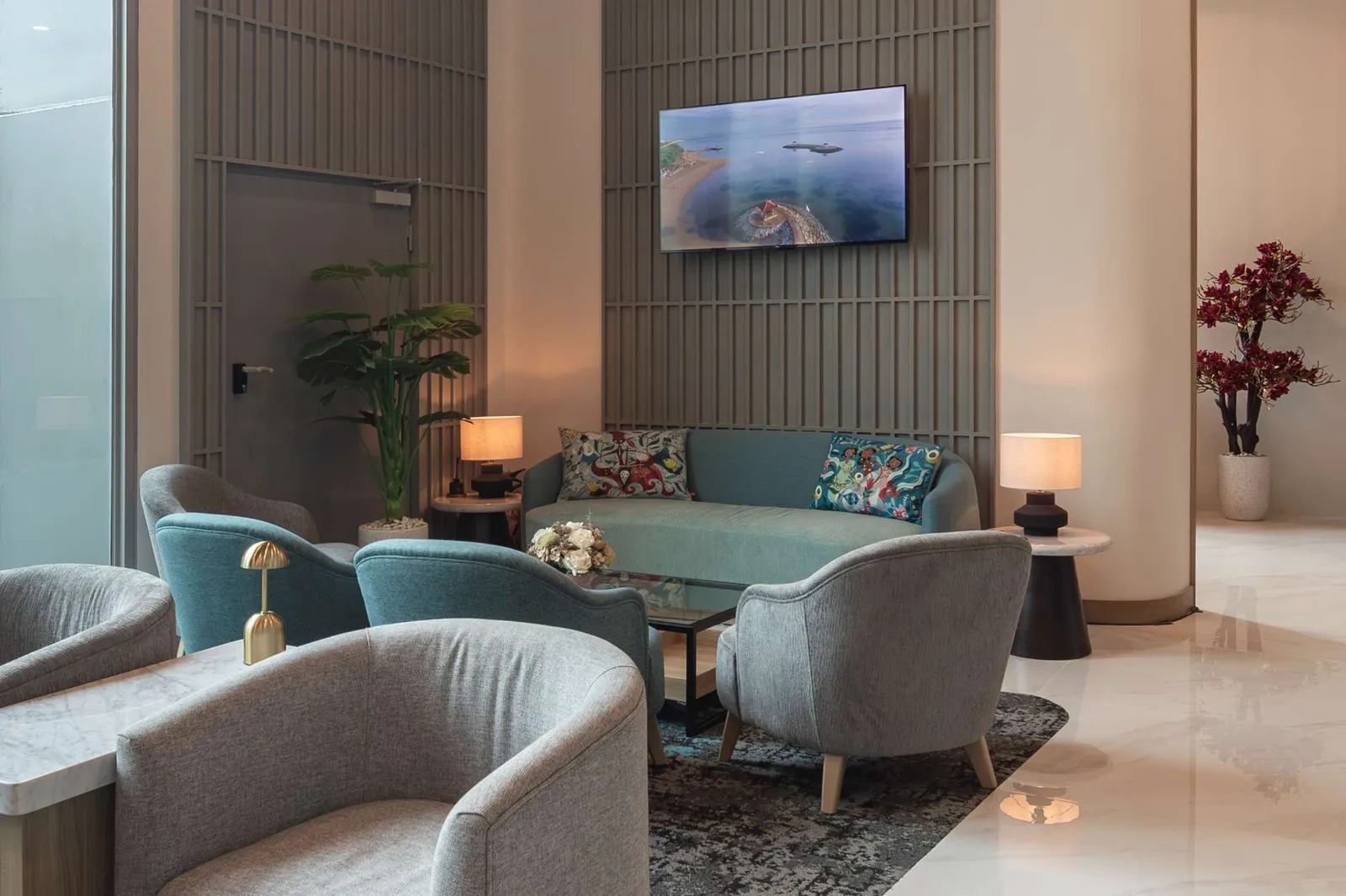 Blue Sky Premier Lounge, Сукарно-Хатта: фото 2 из 3