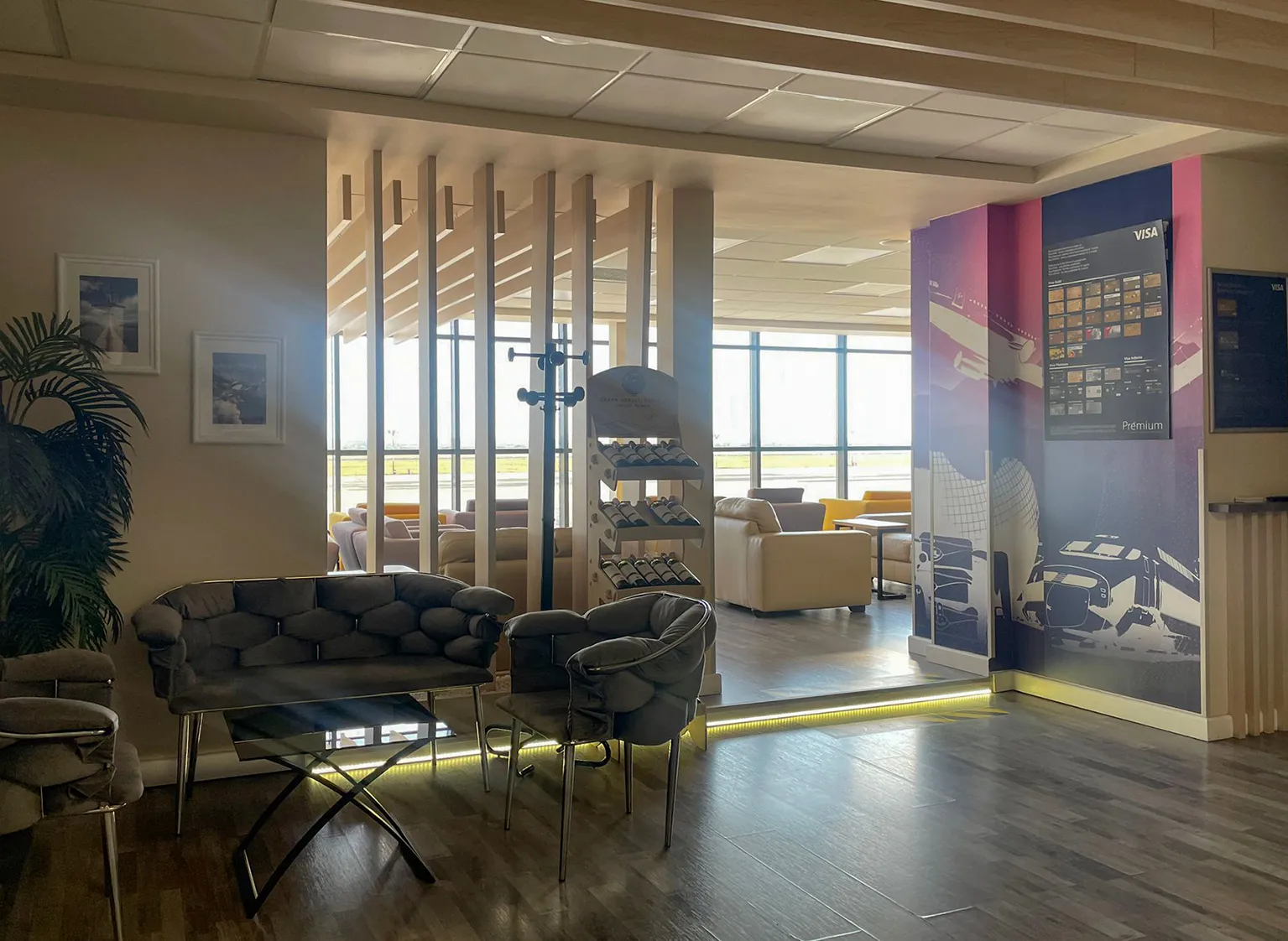 Non-Schengen Business Lounge, Аэропорт имени Траяна Вуя: фото 1 из 3