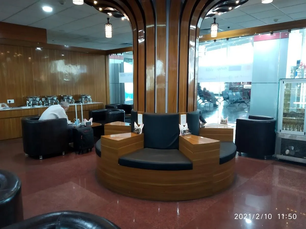 Premium Lounge, Гражданский аэропорт Харни: фото 3 из 3