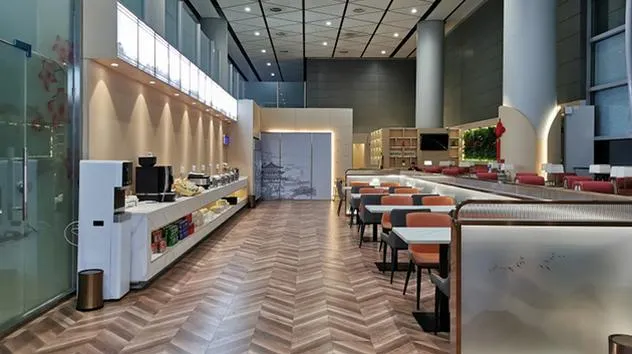 China Southern Airlines VIP Lounge, Сиань Сяньян: фото 2 из 3
