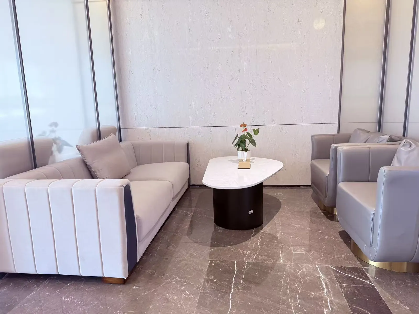 Seasons Prestige VIP Lounge, Чжаньцзян: фото 2 из 3